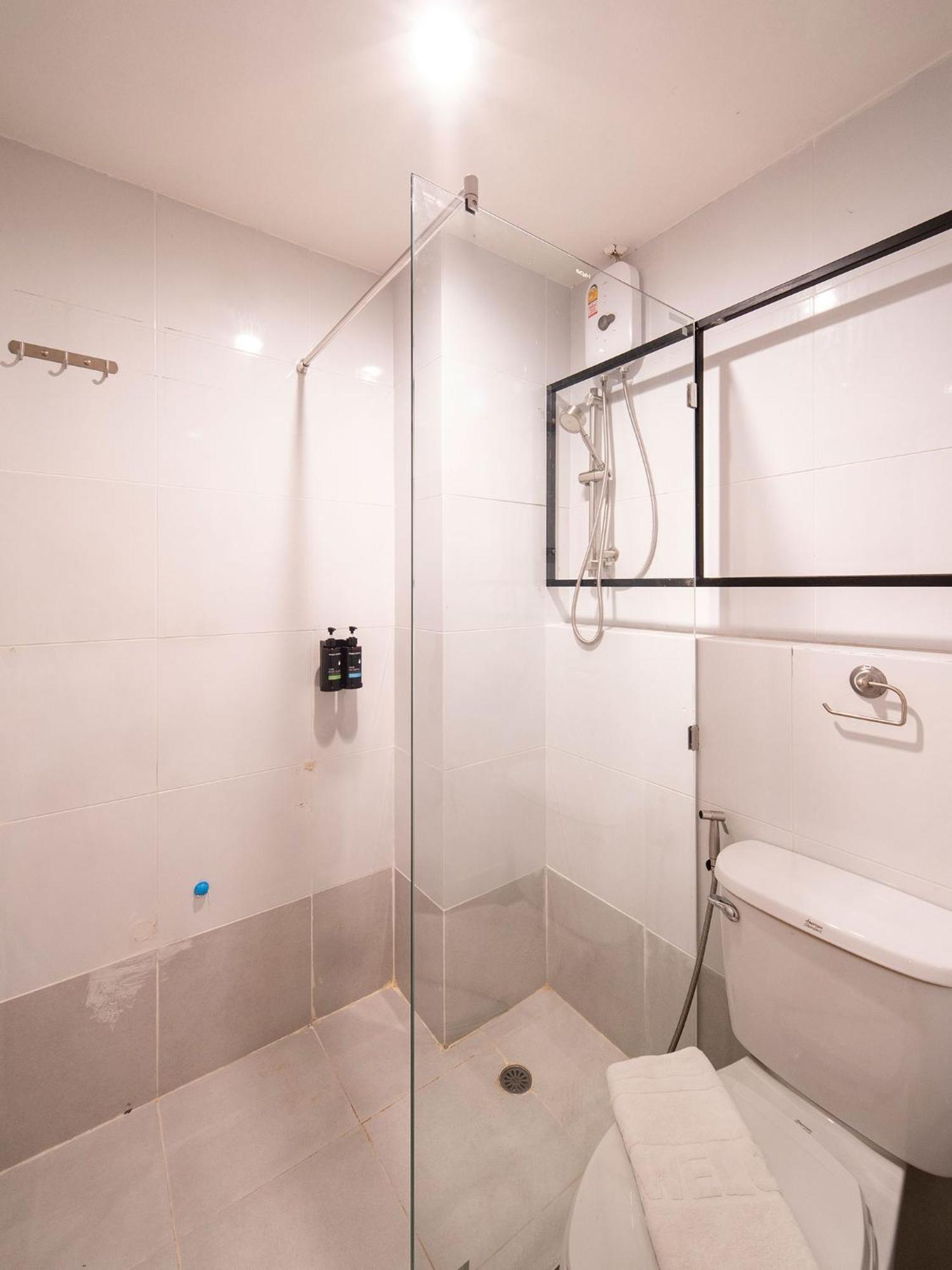 Crystal Resort Korat Nakhonratchasima Esterno foto